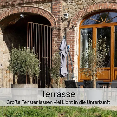 Hexenburgbeidresden Mit Fasssauna Stylishes Designerappartement Mit Schlafsofa, Terrasse - Naehe Saechsische Schweiz Dresden Großharthau